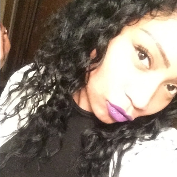 Meet your Posher, Rachel - Picture 1 of 3